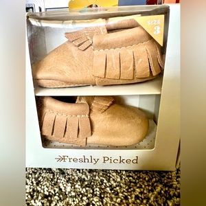 Freshly Picked Size 3 Mini Sole moccasins